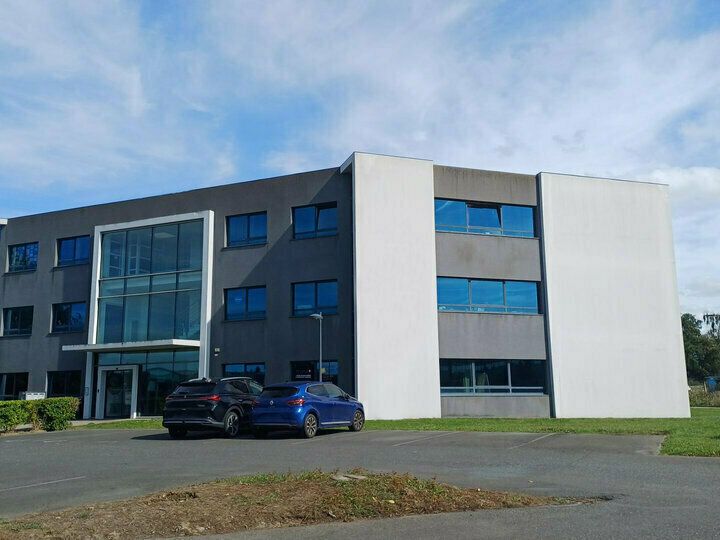 Location bureaux 118 m² non divisibles