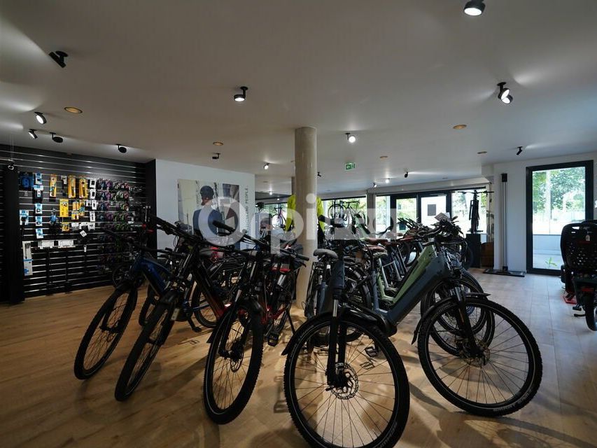 LOCAL COMMERCIAL - ECULLY - JANVIER 2026