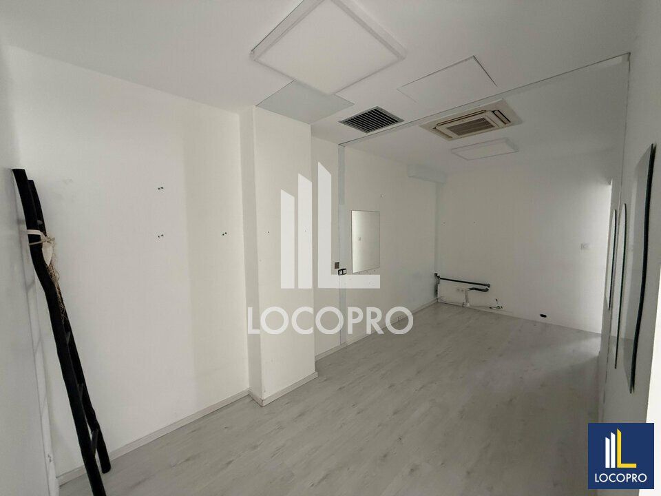 A LOUER - BUREAU - 83 M2 - RN7 VILLENEUVE LOUBET