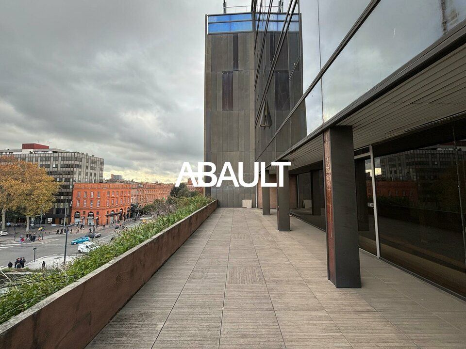À LOUER – Bureaux lumineux & prestations haut de gamme – Allées Jean Jaurès