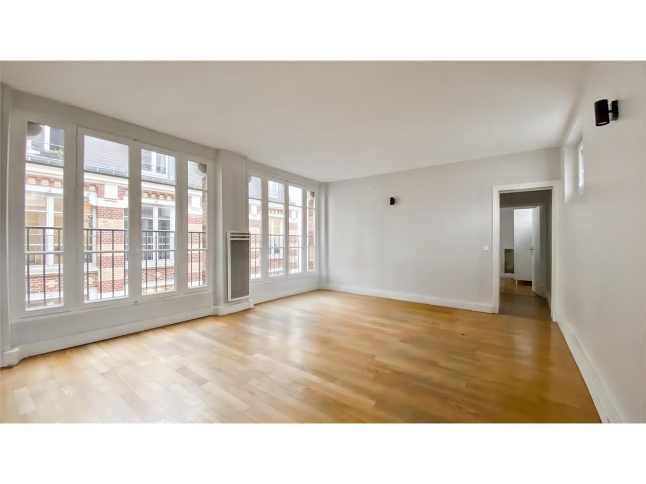 Location bureaux 56 m² non divisibles