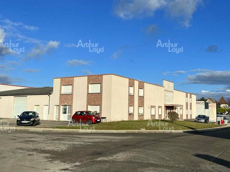 Location local d''activites 1100 m² non divisibles