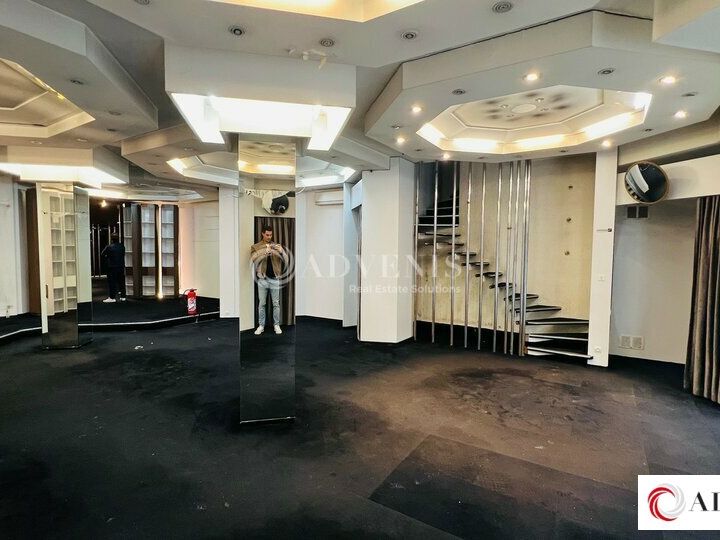 A LOUER - Local Commercial emplacement exceptionnel !