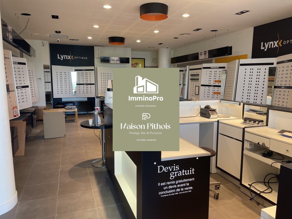 Location local commercial 100 m² à Marseille