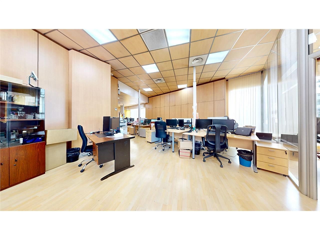 Vente local commercial 156.55 m² à PUTEAUX