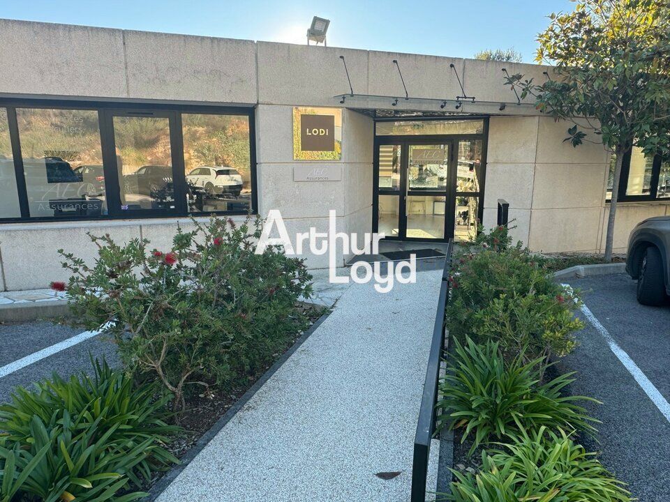 Location bureaux 92.53 m² non divisibles