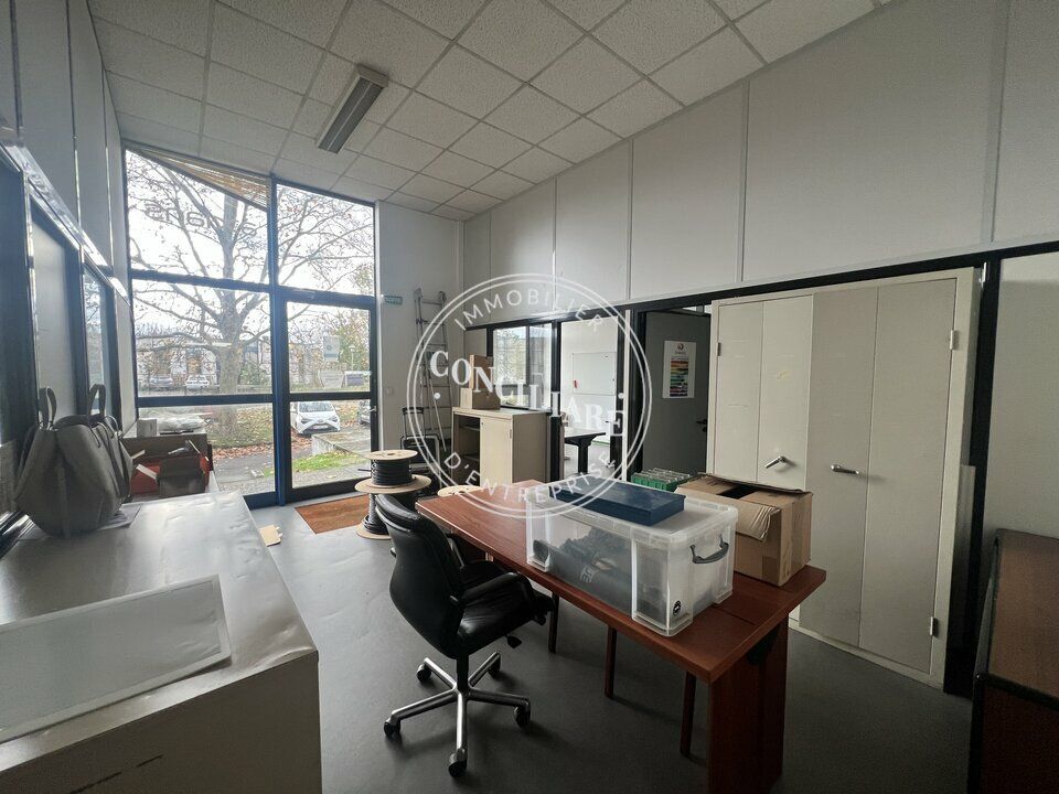 Location bureaux 73 m² non divisibles