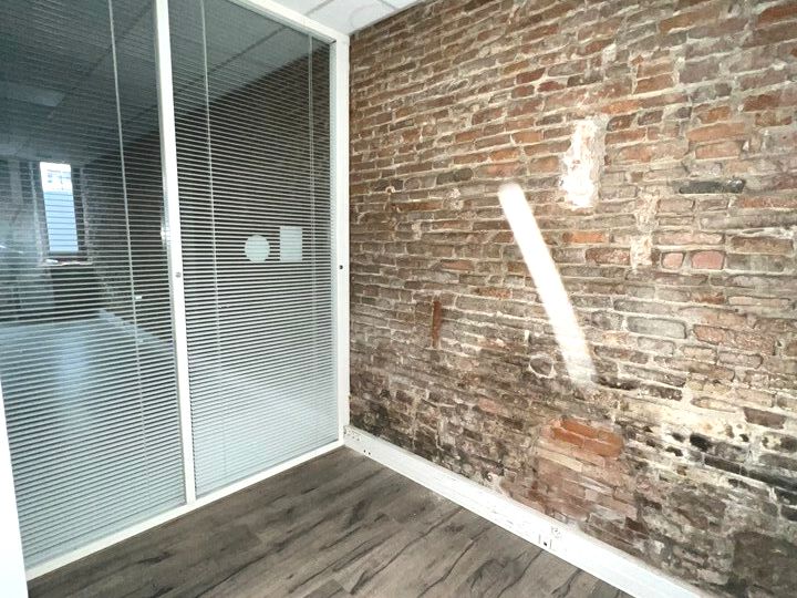 TOULOUSE HYPER CENTRE - LOCATION LOCAL COMMERCIAL 93M2 FRANCOIS VERDIER - 