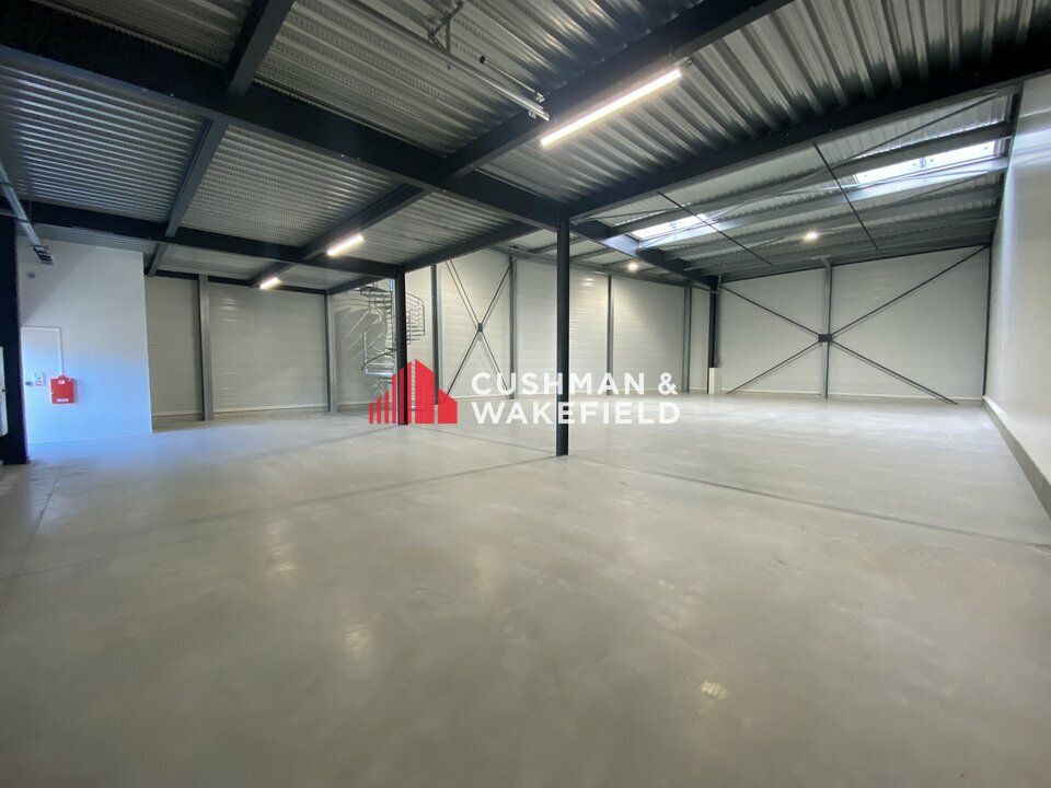 Location local d''activites 510 m² non divisibles