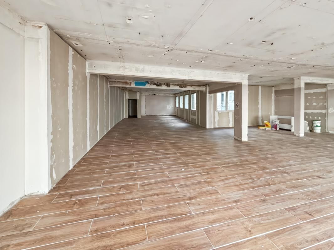 Location bureaux 160 m² non divisibles
