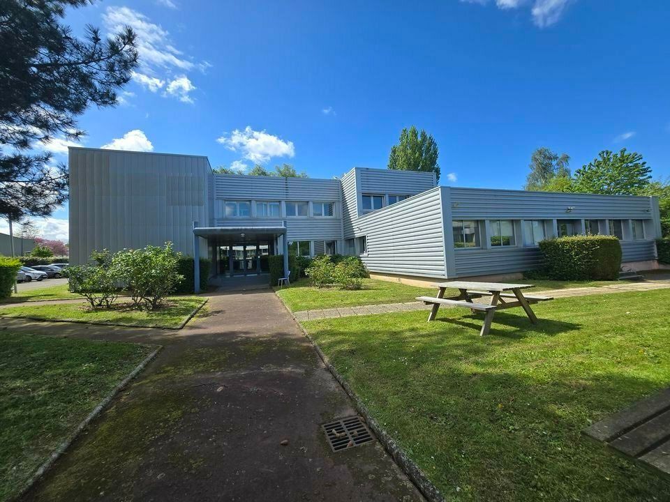 Vente bureaux 920 m² non divisibles