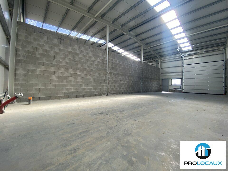 Location local d''activites 133 m² non divisibles