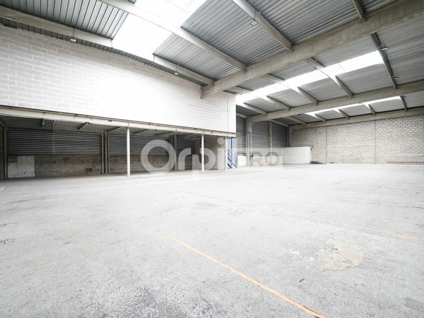 Location local d''activites 1150 m² non divisibles