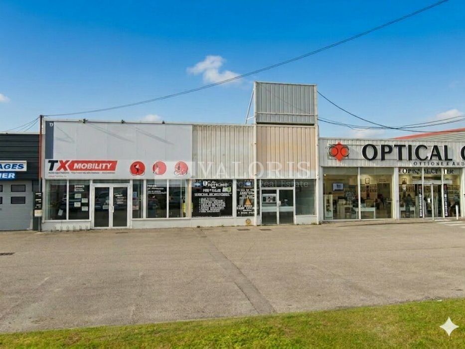 Location local commercial 315 m² non divisibles