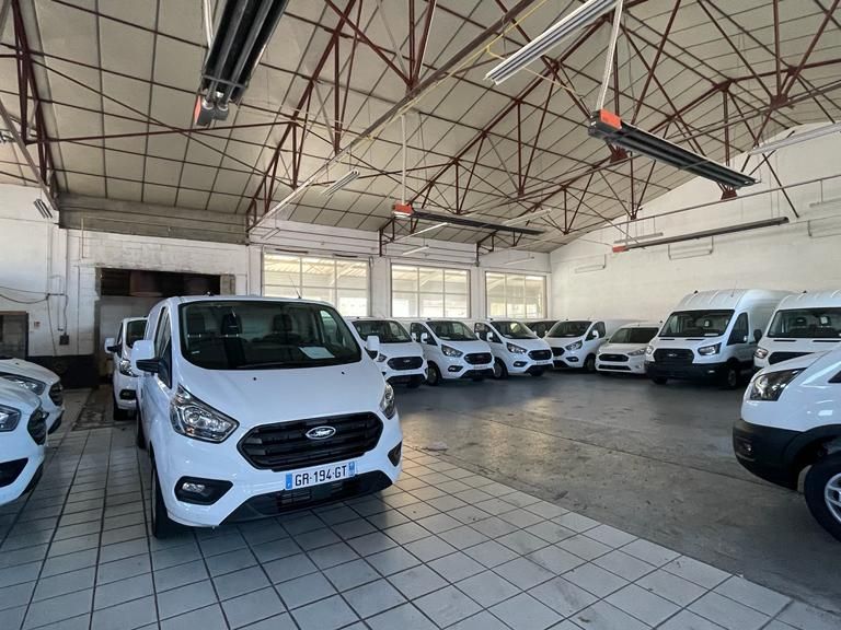 Location entrepots 583 m² non divisibles