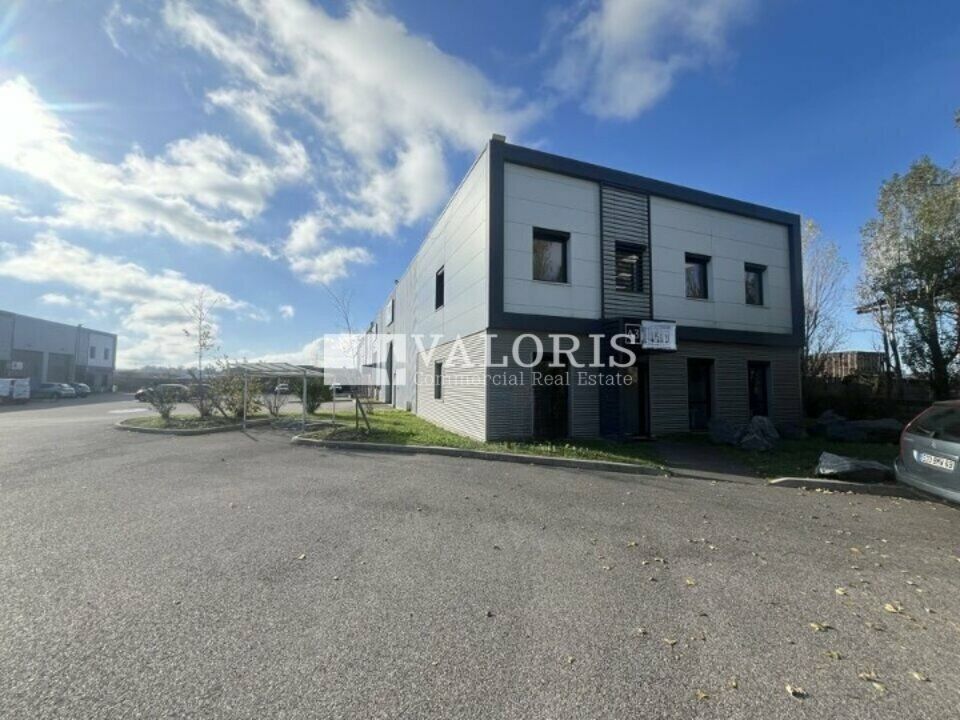 Location local d''activites 573 m² non divisibles