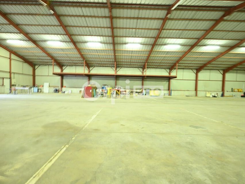 ENTREPOT - 1 000 m² - L'ABERGEMENT DE CUISERY