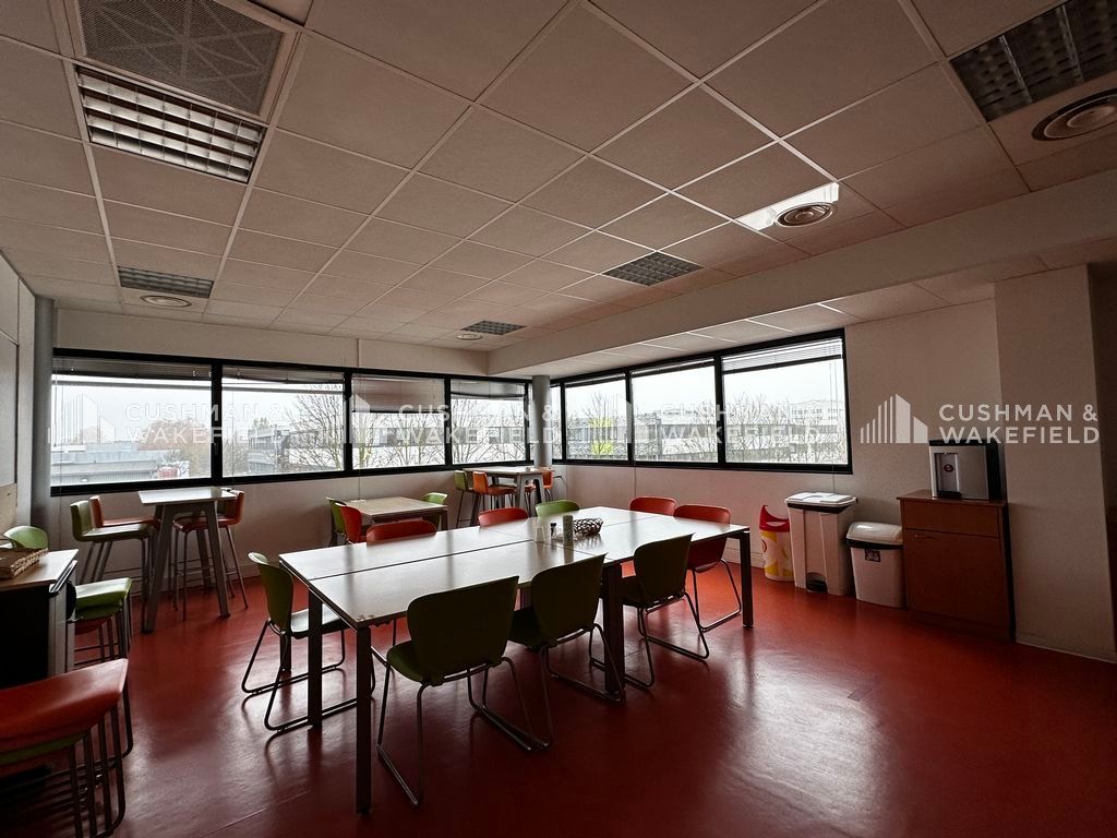 Location bureaux 564 m² divisibles à partir de 0 m²