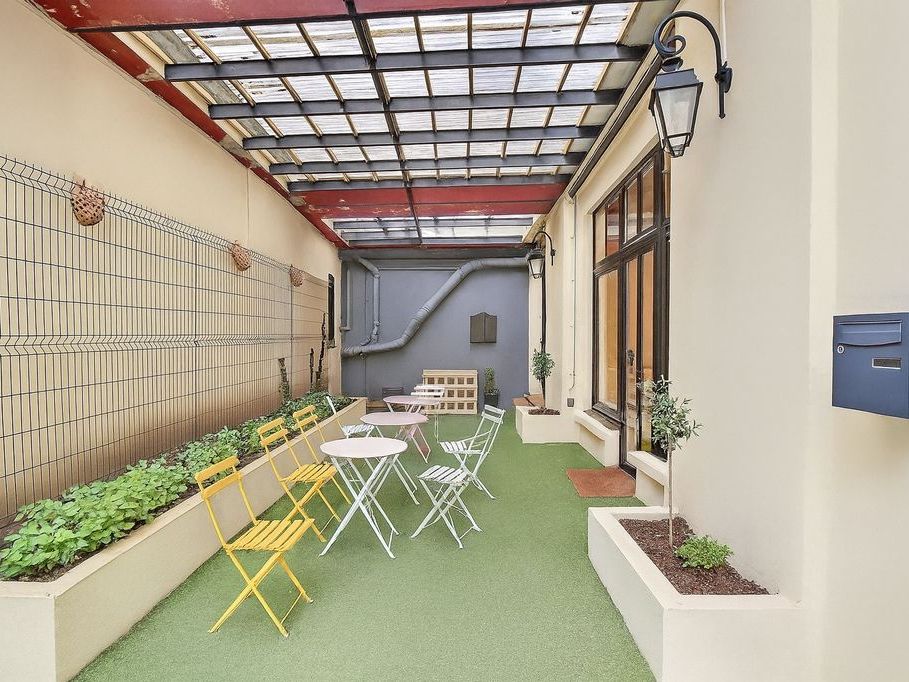 Location bureaux 600 m² non divisibles