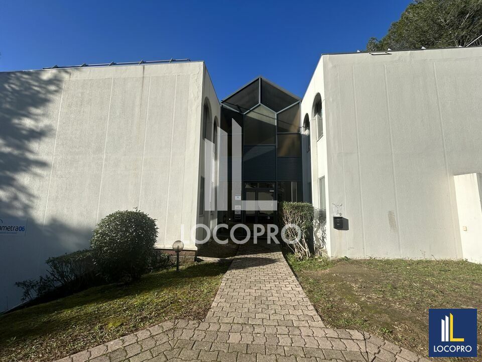 Vente bureaux 98.9 m² non divisibles