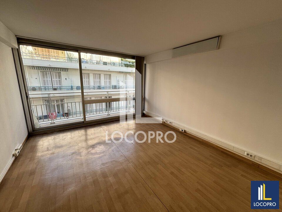Location bureaux 365 m² non divisibles