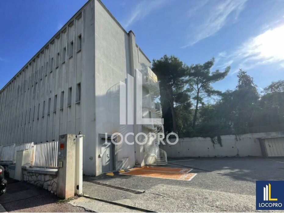 A VENDRE -  1 314 M2 DE BUREAUX - NICE CIMIEZ