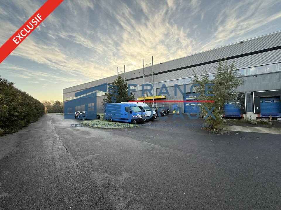 Location entrepot 1060 m² non divisibles