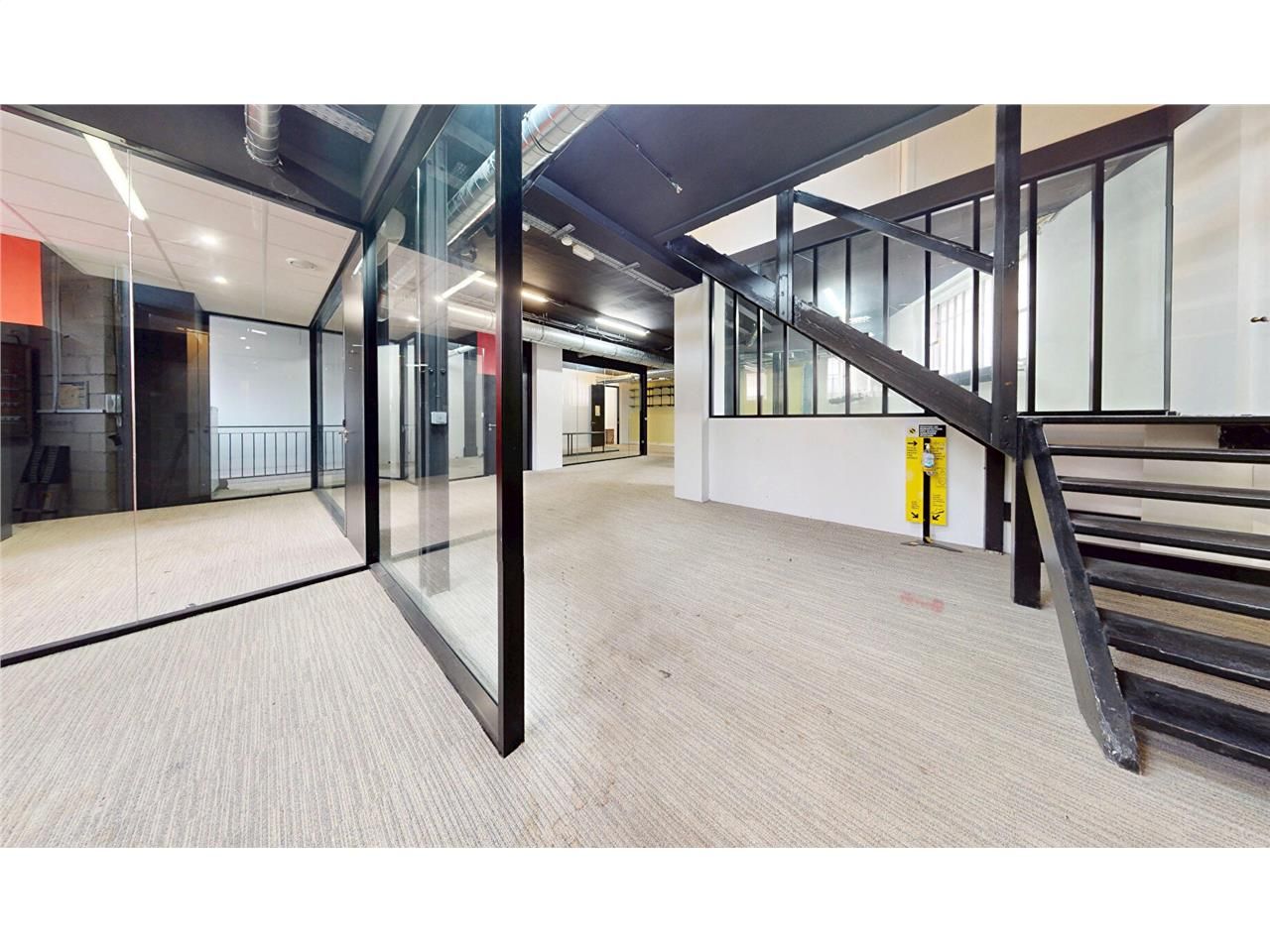 Location local 282.27 m² à LA GARENNE COLOMBES