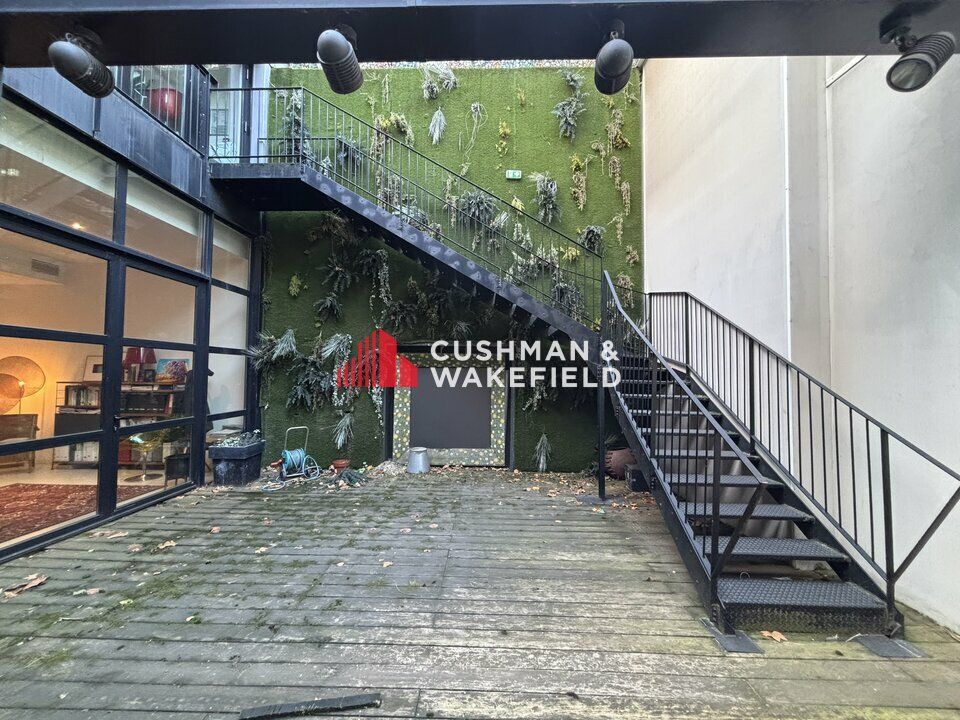 Bureau à vendre - 535 m²