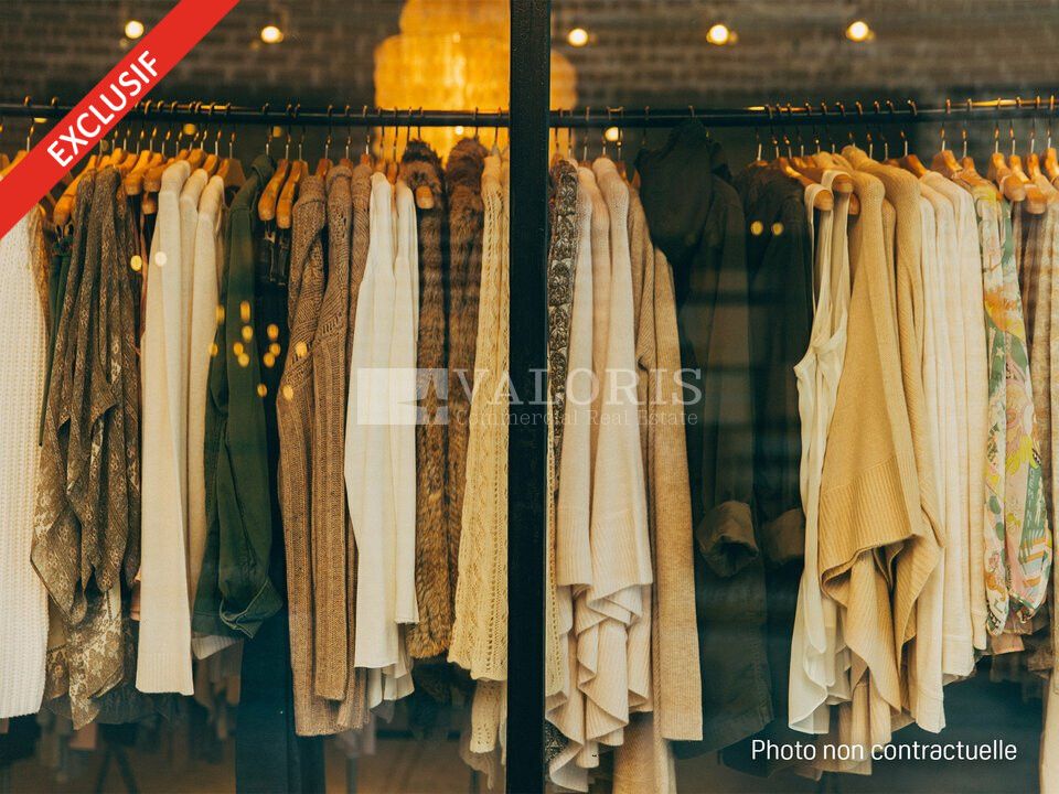 Location local commercial 76.52 m² non divisibles