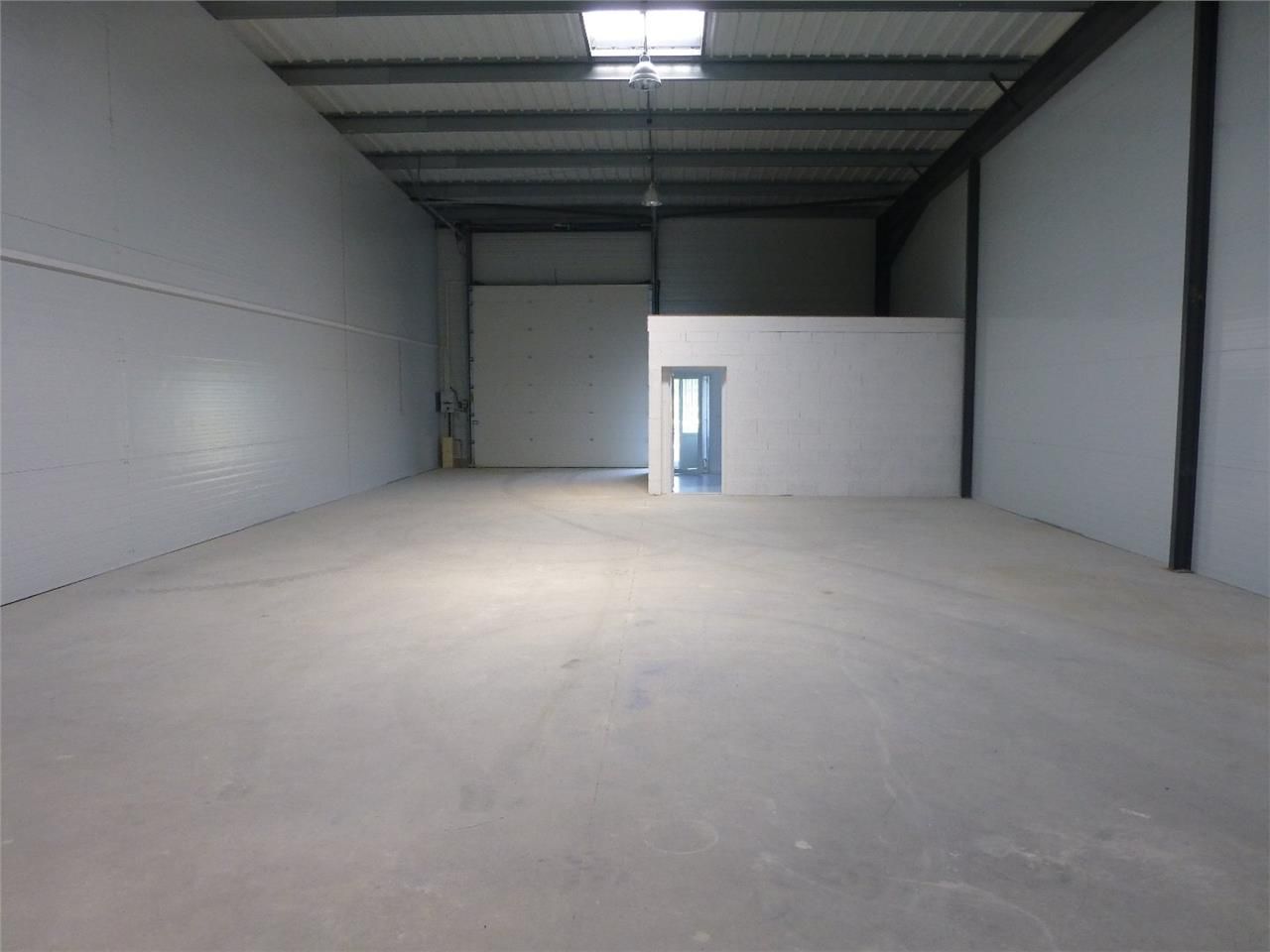 Location local 250 m² à Ballan-Miré
