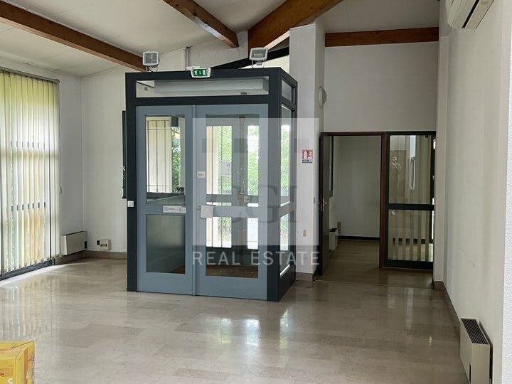 Vente bureaux 961 m² non divisibles