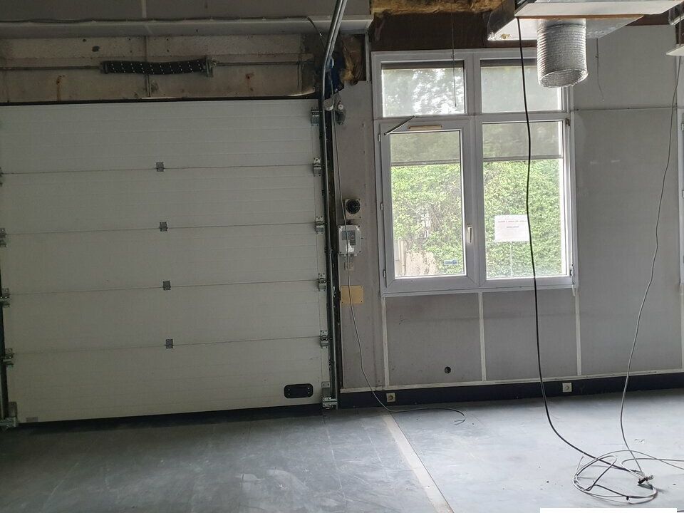 Location local d''activites 431 m² divisibles à partir de 114 m²