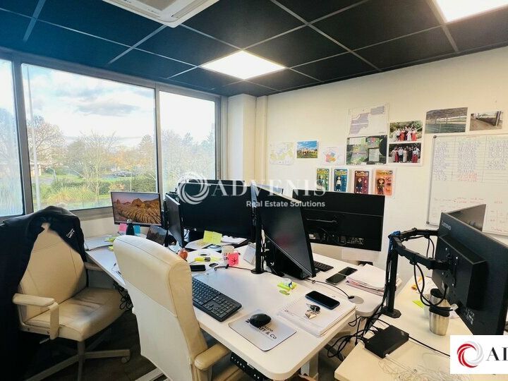 A VENDRE - BUREAUX - 71 M²