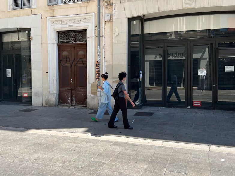 LOCATION LOCAL COMMERCIAL 635 m2 MARSEILLE 1er - EMPLACEMENT PRIME