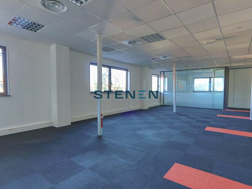 Location bureaux 327 m² non divisibles