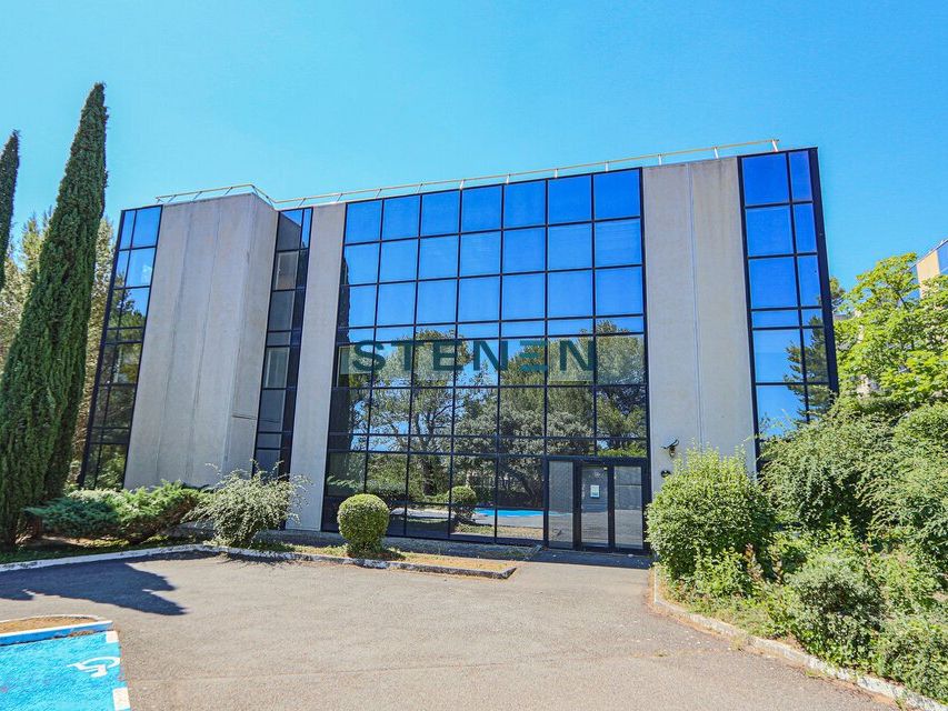 Location bureaux 176 m² non divisibles