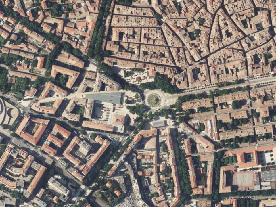 Location local commercial 342 m² non divisibles