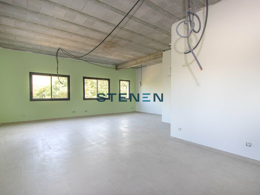 LOCATION BUREAUX 121m2 PEYNIER