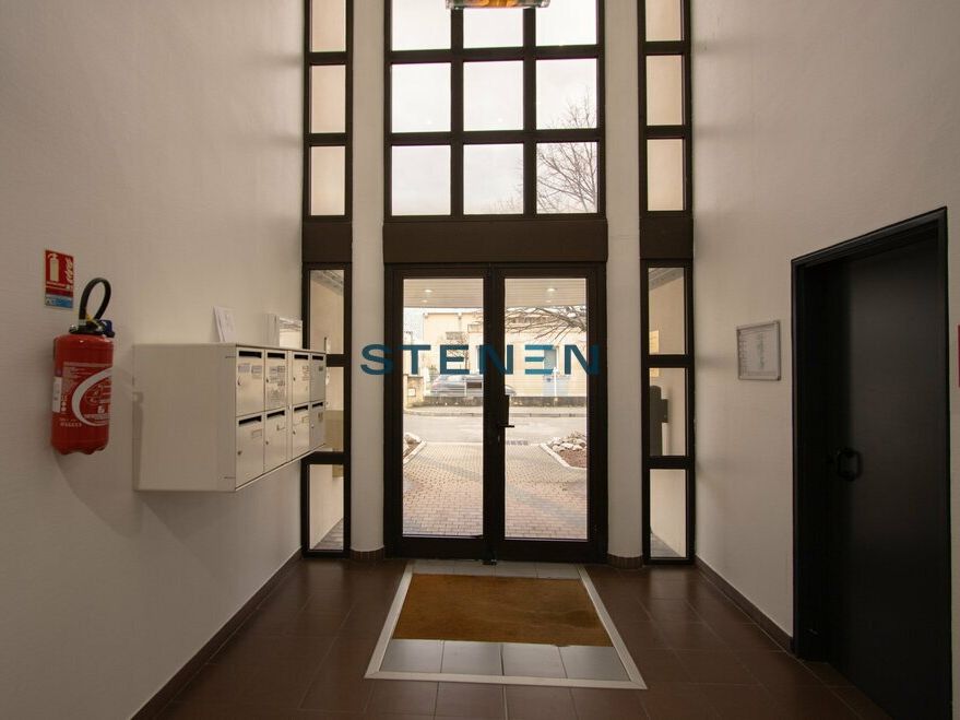 LOCATION BUREAUX DE 13M2 AIX-EN-PROVENCE