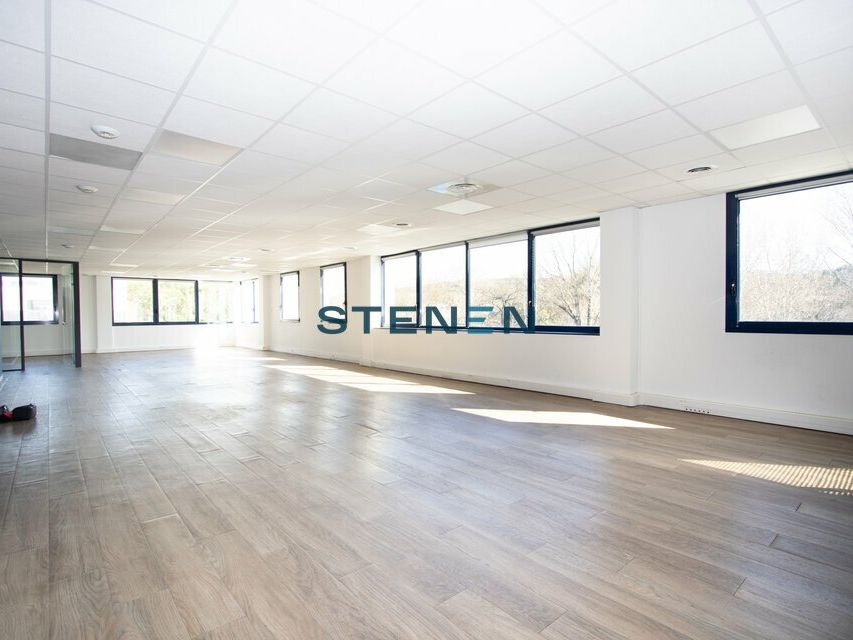 305 m² pour ce bureaux en location à Aix-en-provence