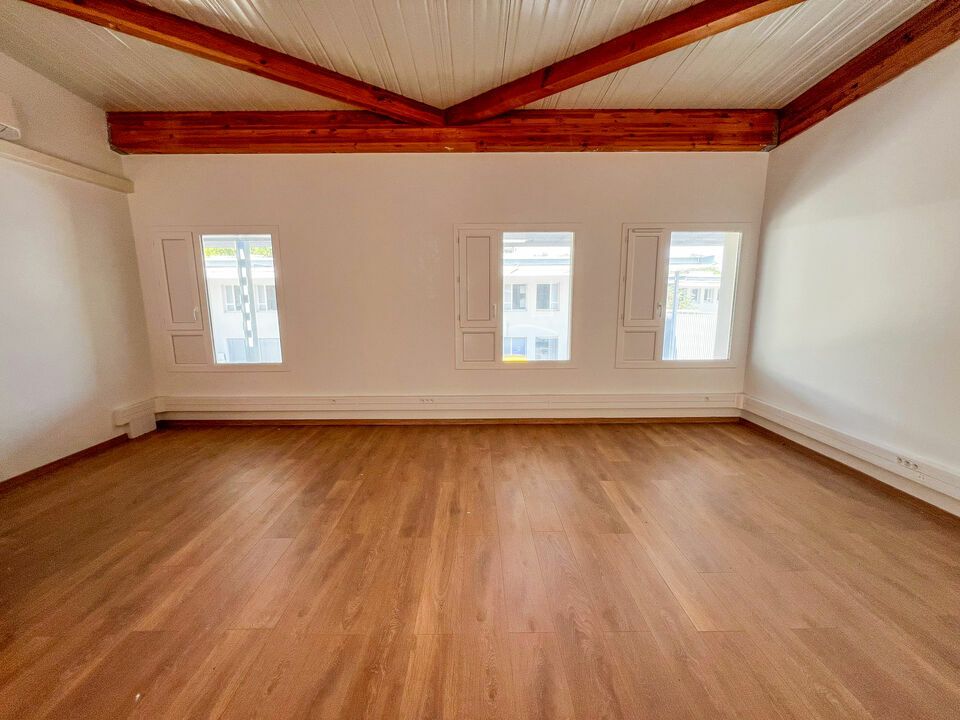 À VENDRE - BUREAUX 388M² DIVISIBLES - AVIGNON