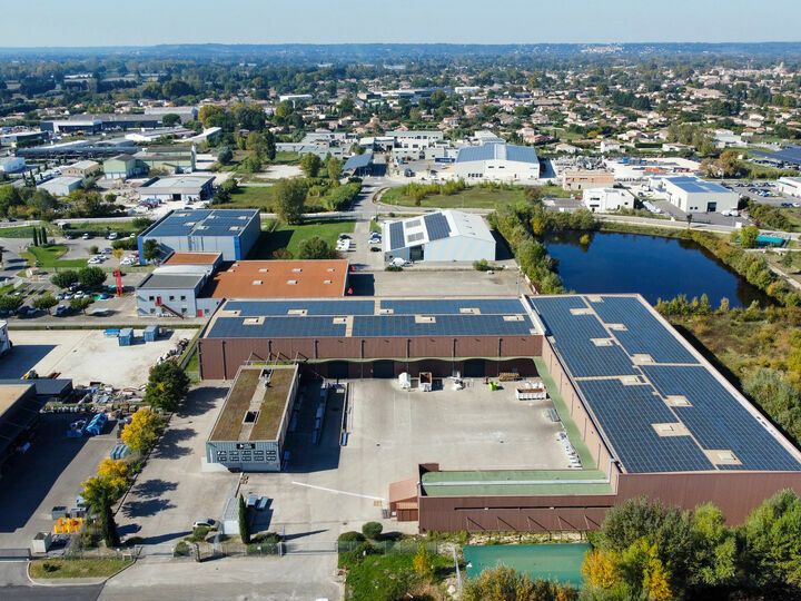 Vente local d''activites 6255 m² non divisibles