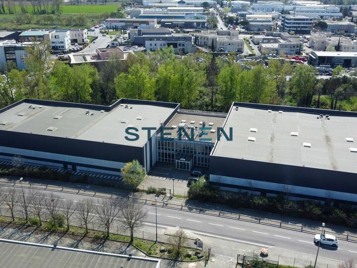 À LOUER - BÂTIMENT 2513 M² DIV - AIX-EN-PROVENCE