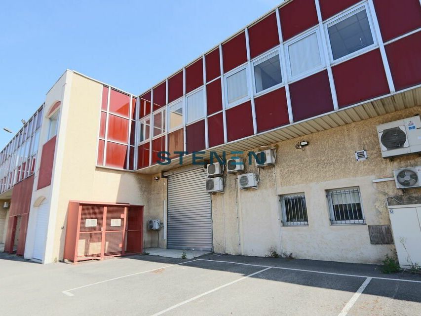 À LOUER - LOCAL MIXTE 1200 M² - AIX-EN-PROVENCE