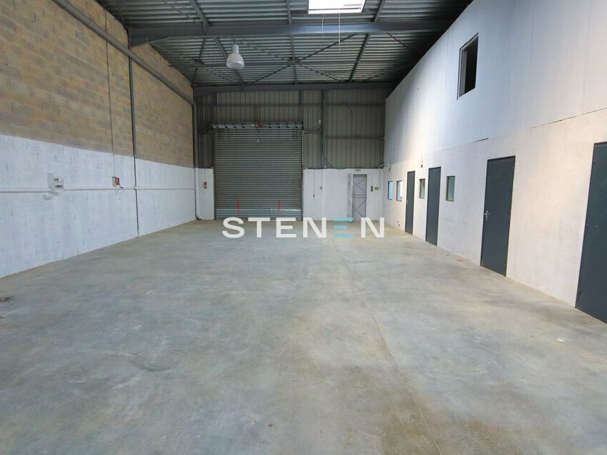 LOCATION LOCAL D'ACTIVITÉ 452M2 ROGNAC