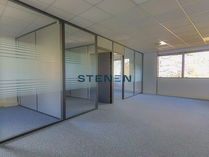 A LOUER BUREAUX 228m2  AIX EN PROVENCE