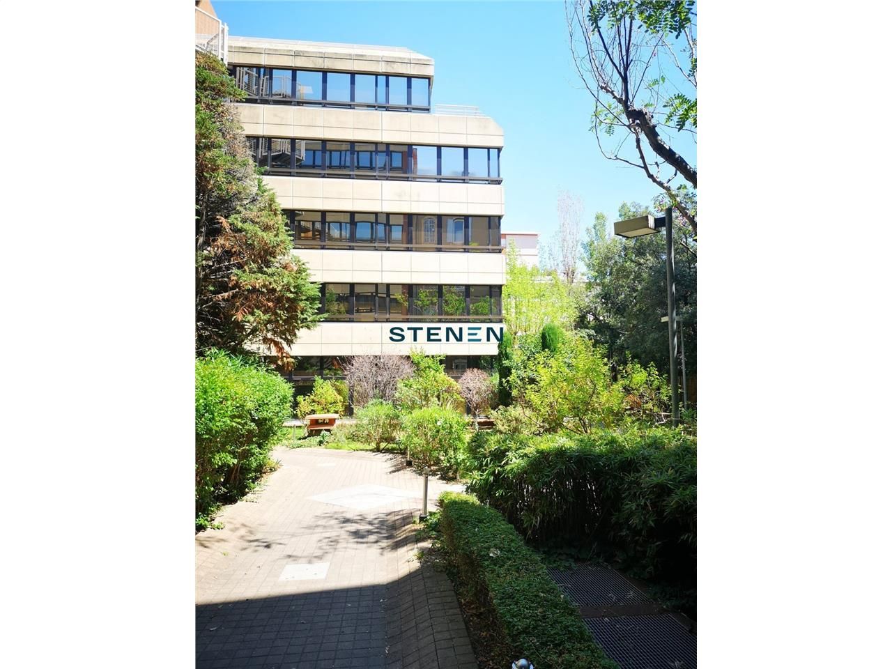 LOCATION BUREAUX 365 m2 13008 MARSEILLE