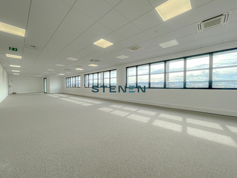 152.31 m² pour ce bureaux en location à Vitrolles
