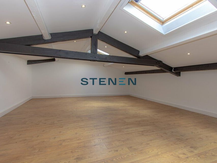 Location bureaux 115 m² non divisibles